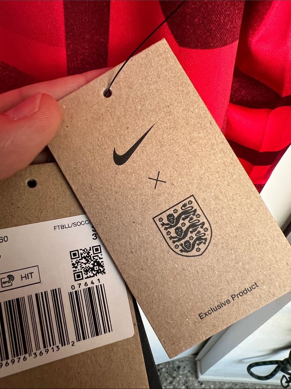 England 2024 Nike Pre-Match Shirt (Size 3XL) - Picture 6 of 7